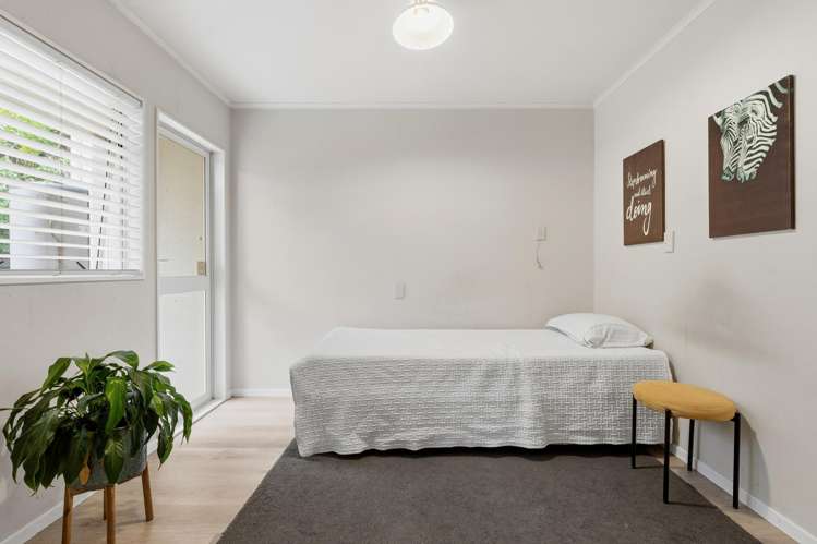 9 Kelvin Place Hamilton East_14