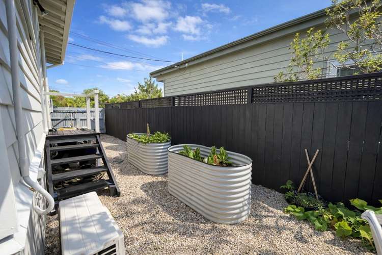 24 Abbotsford Terrace Devonport_18