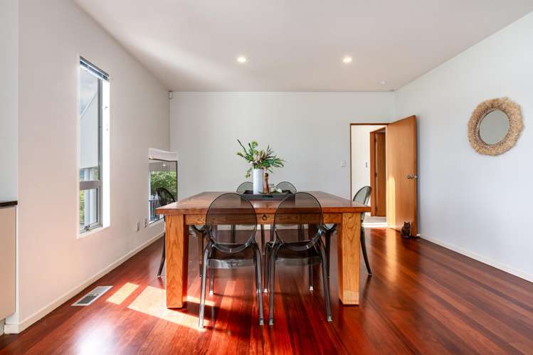 28 Molyneux Close Whitby_24