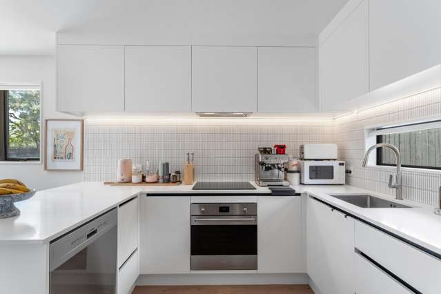 North-Facing - Light, Space and Modern Living