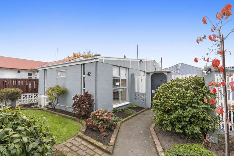 2/42 Harker Street_0
