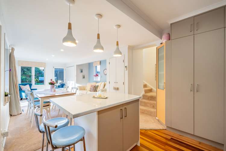 8 Military Road Boulcott_5