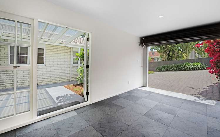 2/2 Napoleon Avenue Milford_13