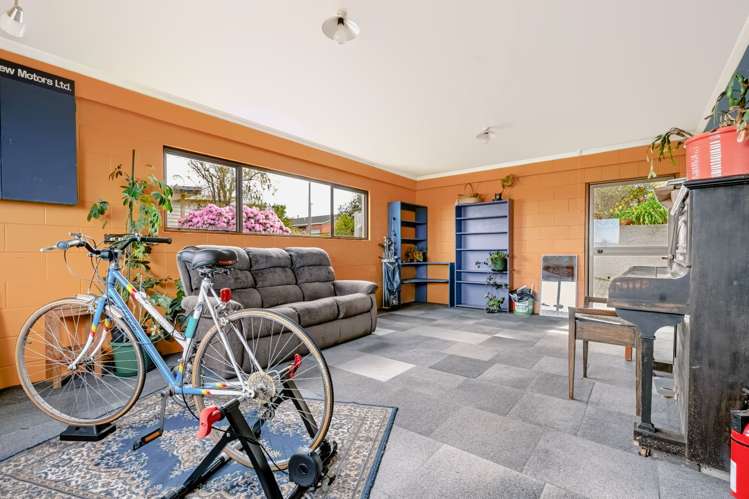 8 Lowestoft Street Balclutha_17