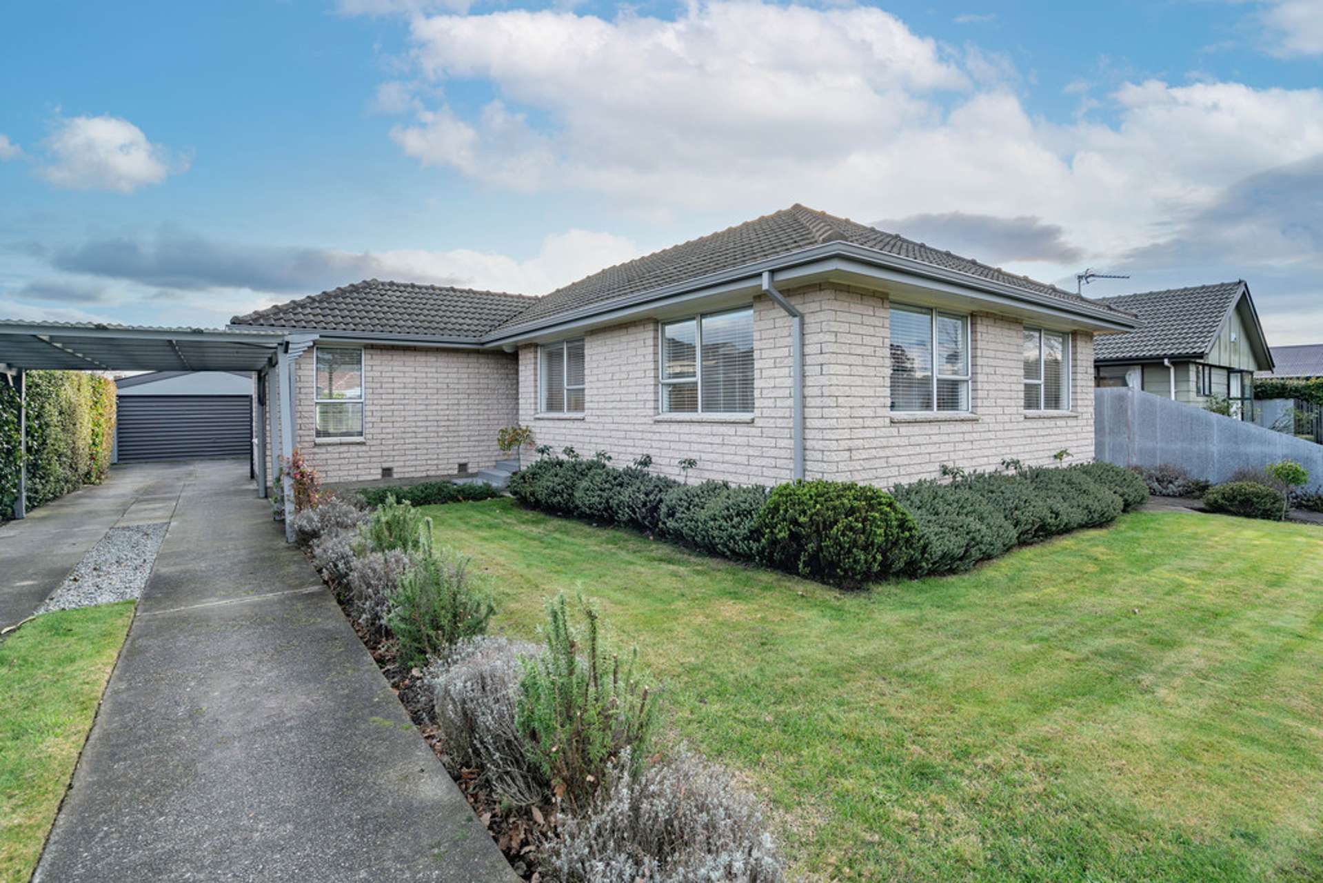 30 Oakley Crescent Hornby_0