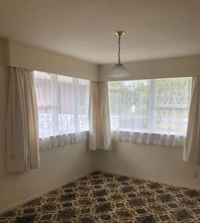 17 Fairway Drive 11601_4