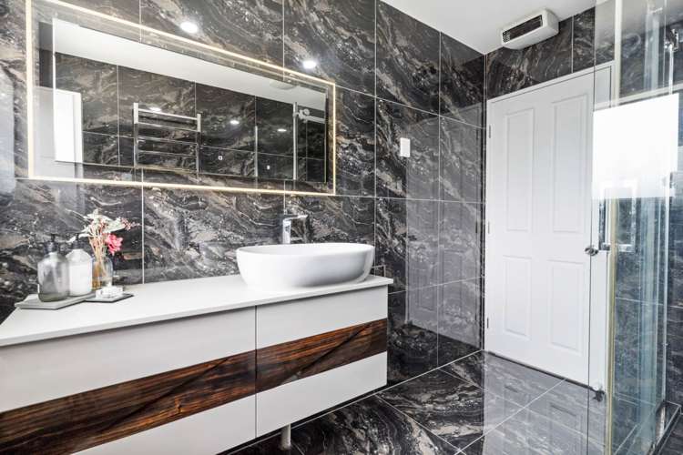 27 Bellville Drive Clendon Park_16