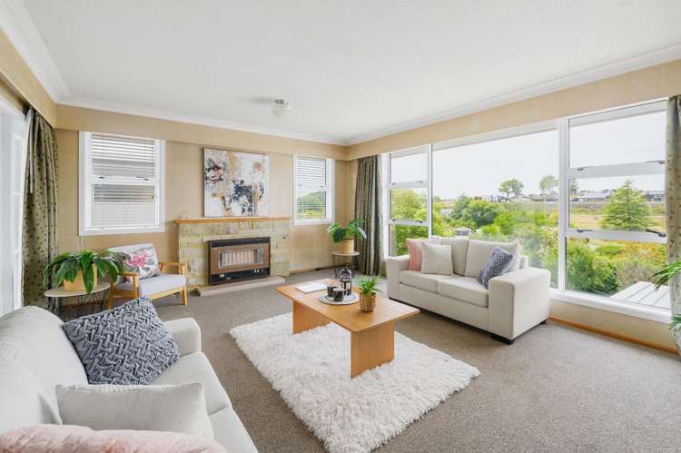 56 Acacia Crescent Glenview_3