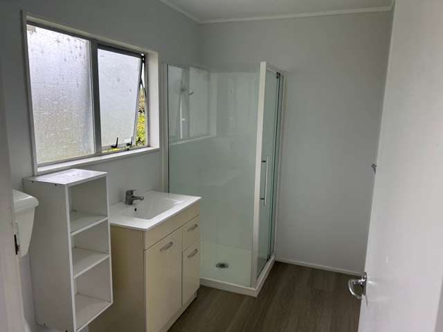 1/23 Challen Close Conifer Grove_3