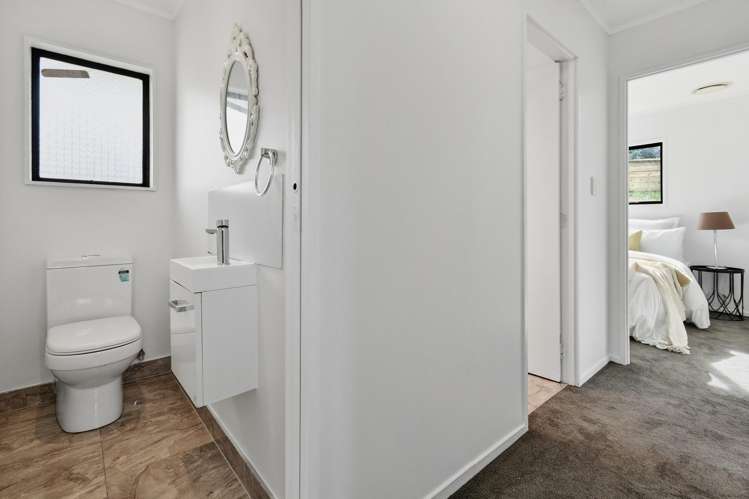 12 Flamingo Court Goodwood Heights_23