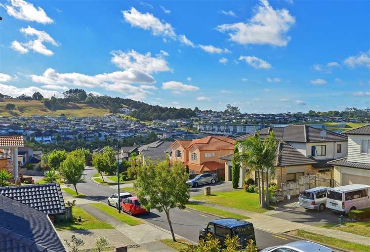 15 Gibbston Crescent Flat Bush_1