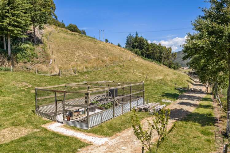 1118 Queen Charlotte Drive Queen Charlotte Sound_22