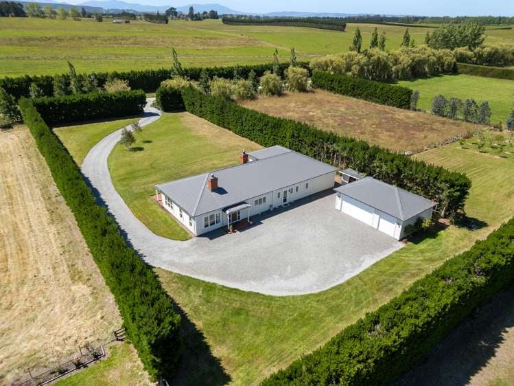 759 Springbank Road_0
