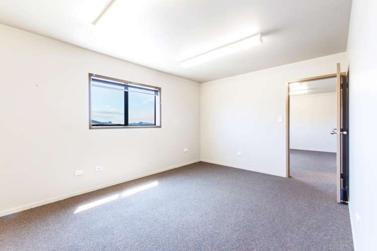 7 Gateway West Coastlands_9