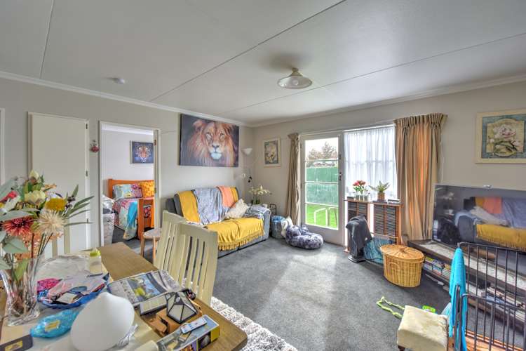 37a-D Wentworth Street Gore Surrounds_4