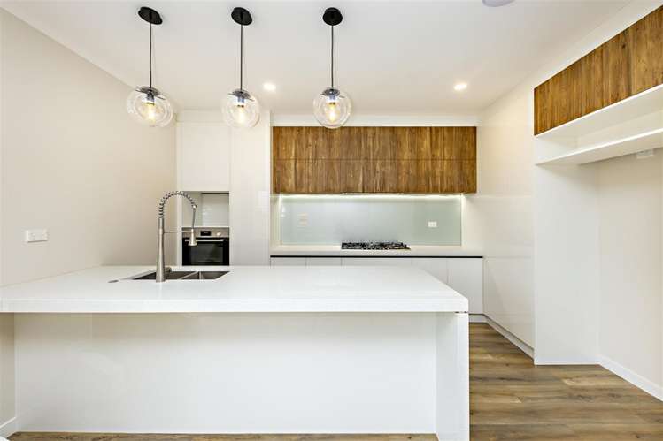 44 Hangahai Road Flat Bush_3