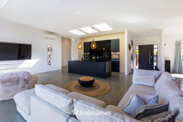 49 Mount Marua Drive_5