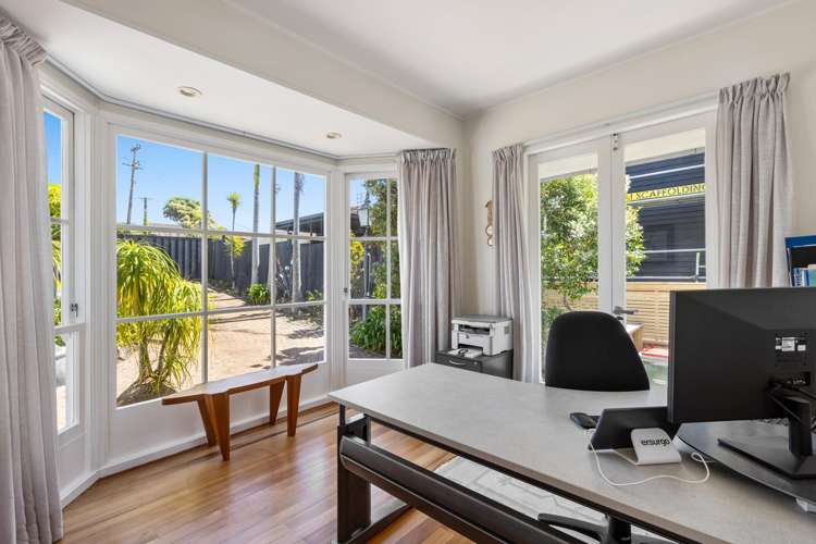 25 Whitby Crescent Mairangi Bay_18