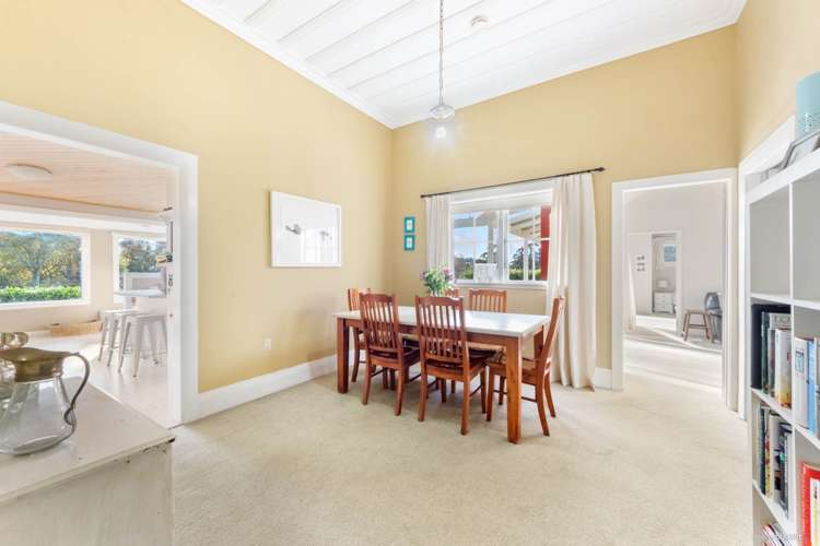 332 Waitakere Road Taupaki_10