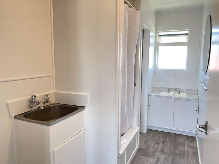 4/4 June Place 1074_3