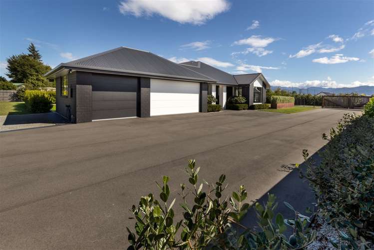 37 Birchwood Avenue Burleigh_51