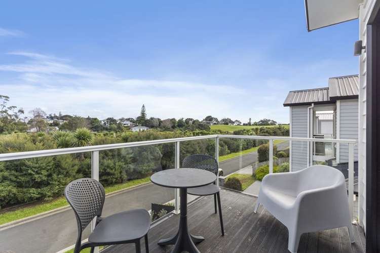 3 Valkyrie Lane Beachlands_7