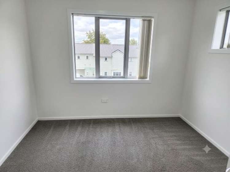 9/6 John Jennings Drive Oteha_11