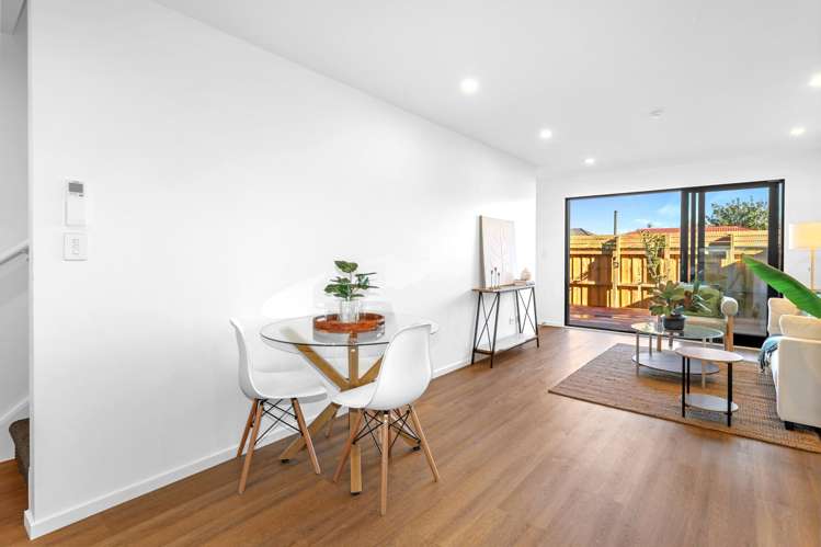 1, 3, 5/70 Isleworth Road_5