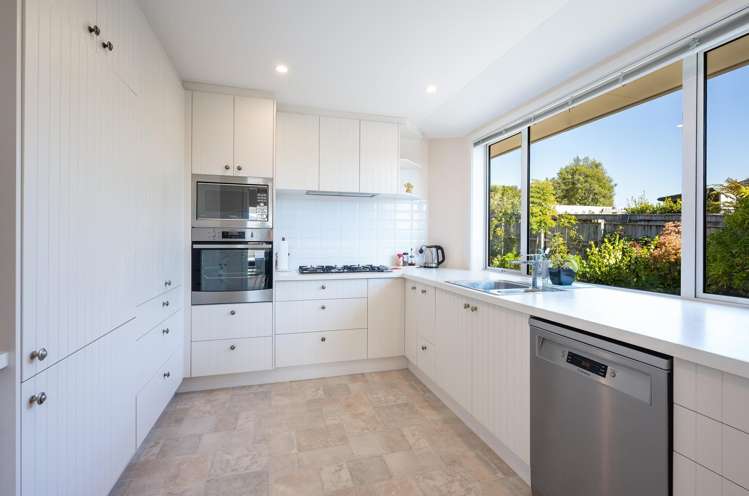 3 Kelly Way Richmond_13