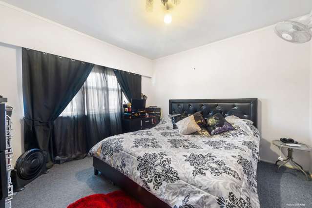 2/1 Selwyn Road Manurewa_2