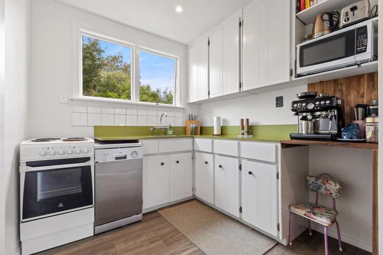 9a Esher Place Saint Martins_13