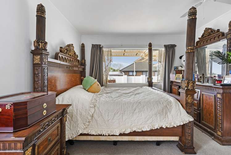 28 Castlehill Court Wattle Downs_3