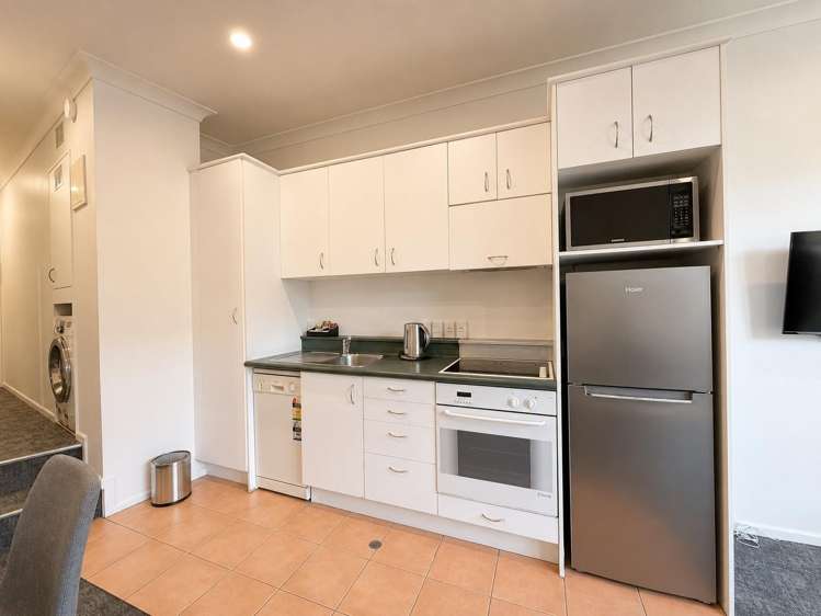  3B/120 The Terrace Wellington Central_1