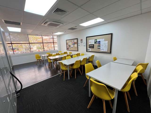 1-A/22 Amersham Way Manukau_4