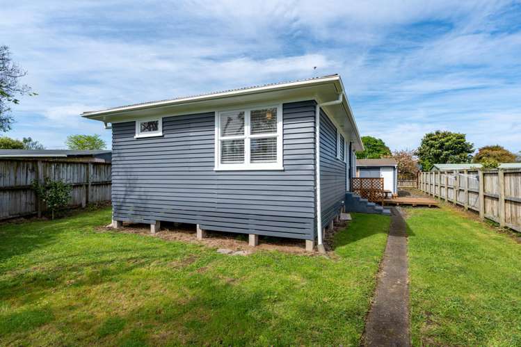 39 Garden Heights Avenue Glenview_15