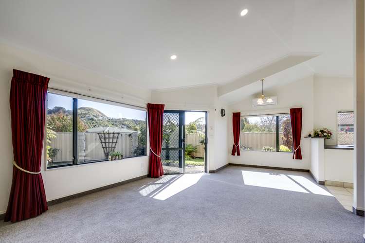 35 Beaufort Place Taradale_4