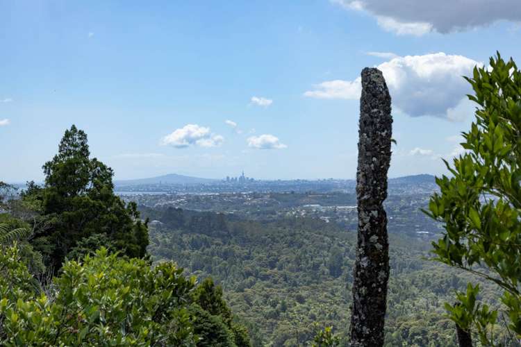 320 Forest Hill Road Waiatarua_5