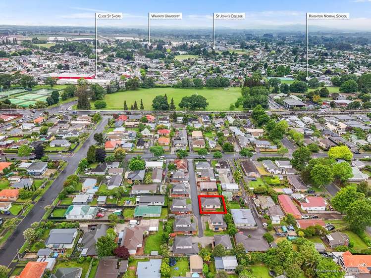 221 Fox Street Hamilton East_13