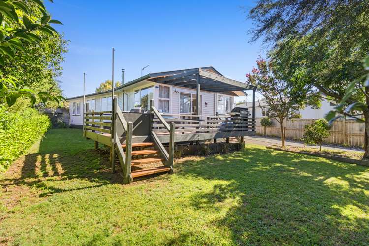 25 Joanna Place Deanwell_16