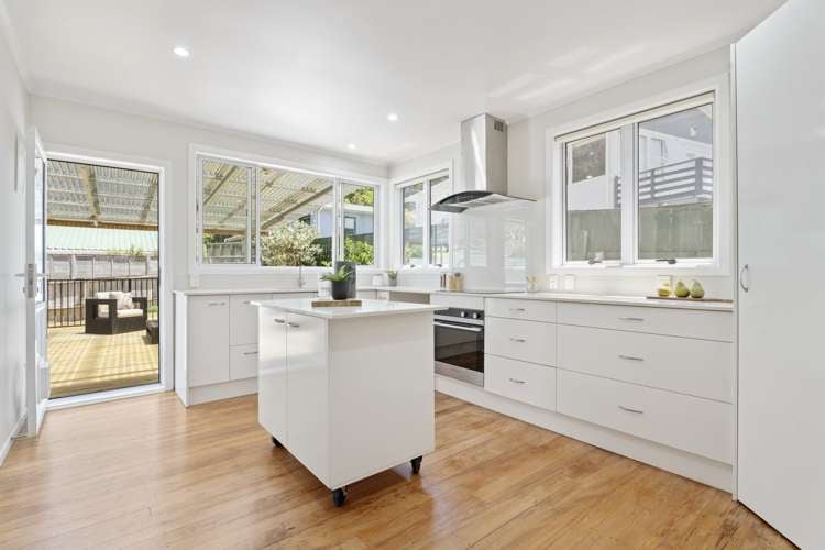 53 Ennis Avenue Pakuranga Heights_6