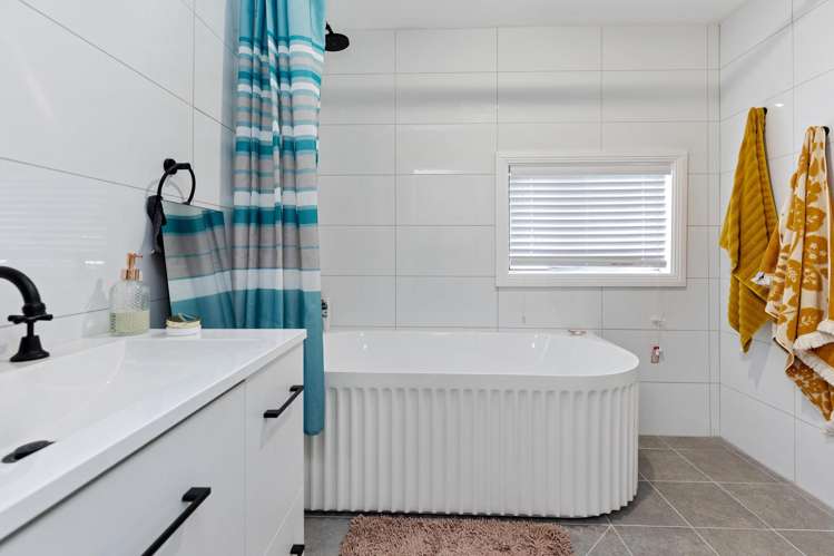 35 Gloucester Street Junee_14