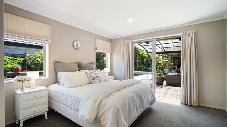 8 Hoihere Place Parklands_13