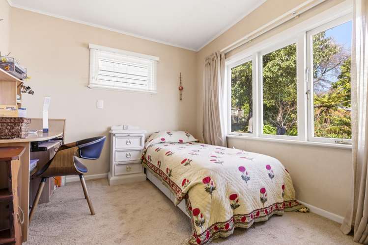 5 Matuku Street Two Mile Bay_19
