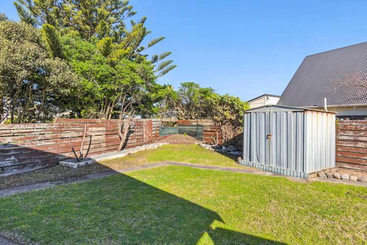 5 Karaka Street Otaki Beach_8