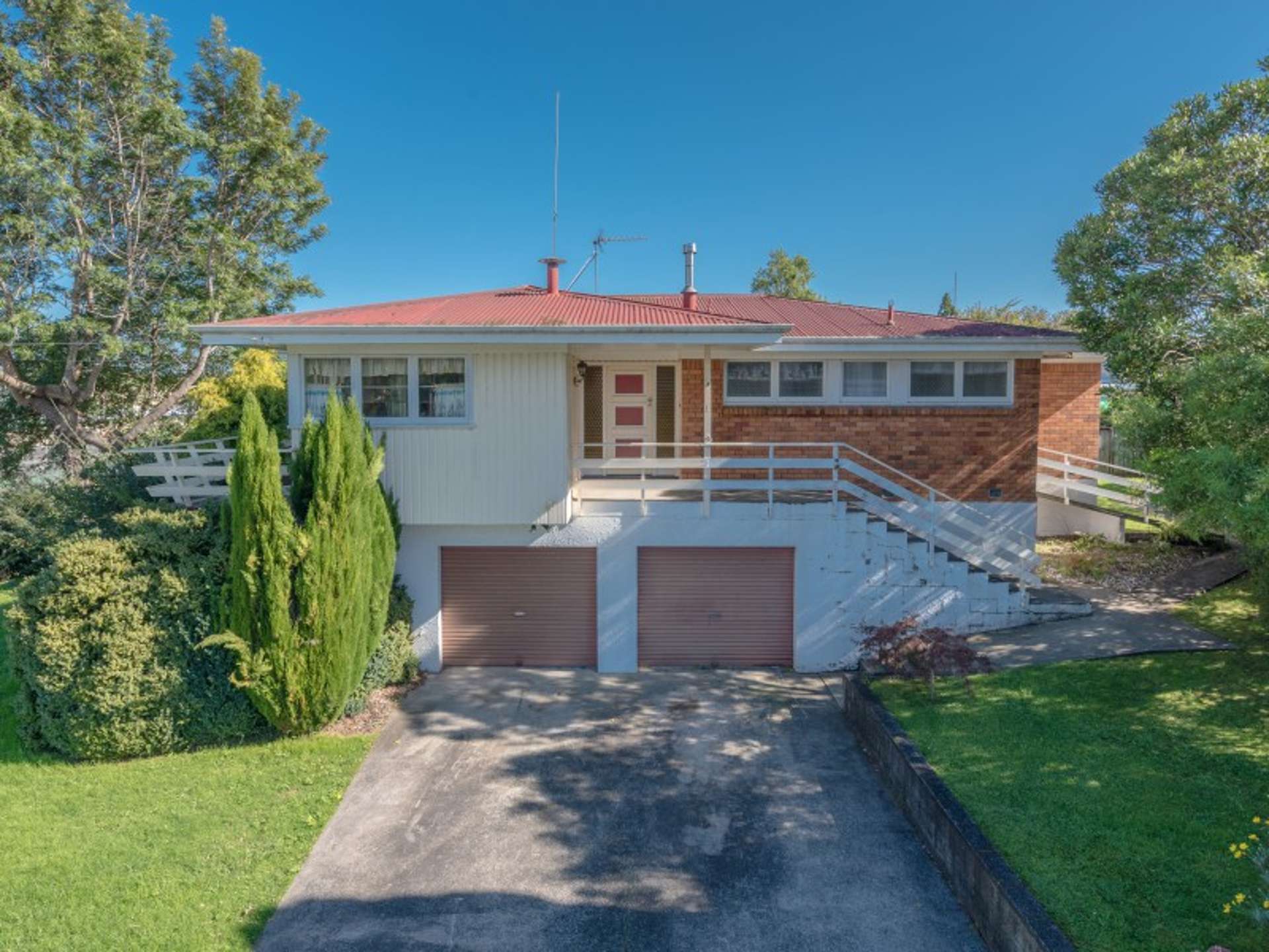 1 Garden Heights Avenue Glenview_0