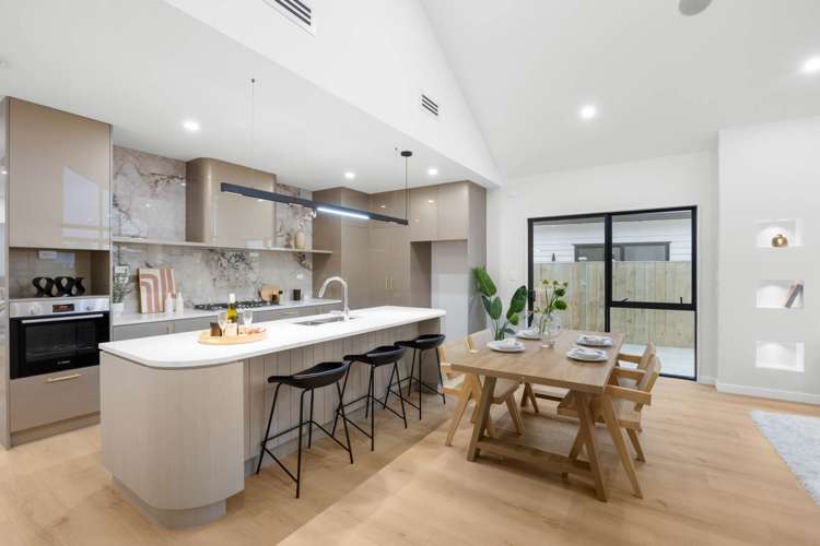 6 & 8 Tuwai Crescent Opaheke_4