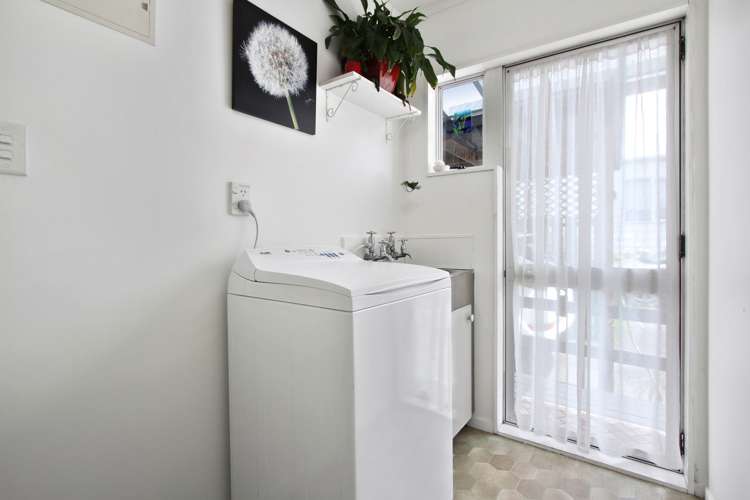 2/36 Rimu Street New Lynn_9