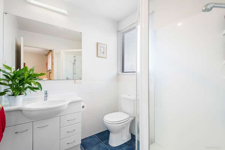 11 Rathmar Drive Manurewa_13
