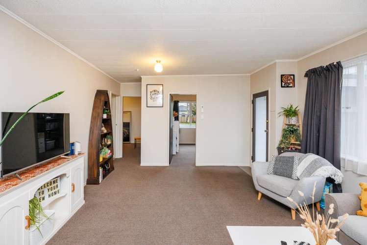 2/54 Weston Avenue Roslyn_12