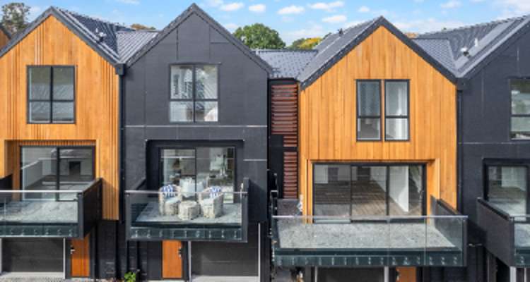 8/20 Fairview Road_0